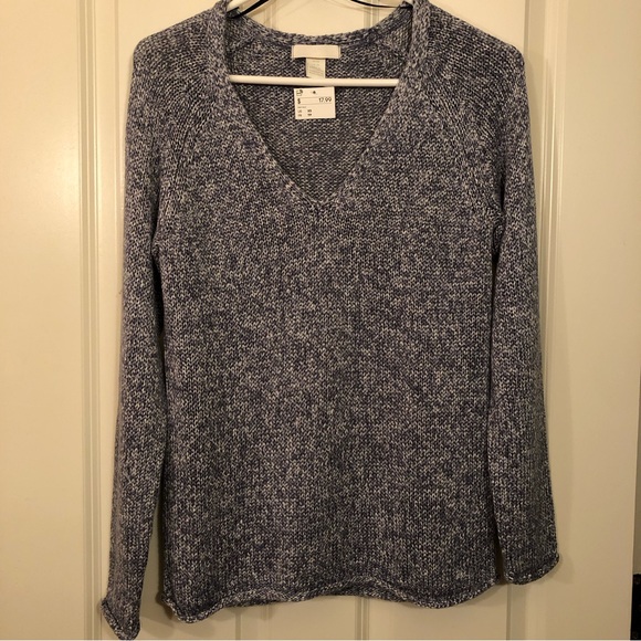 Women’s H&M Sweater - Picture 3 of 4